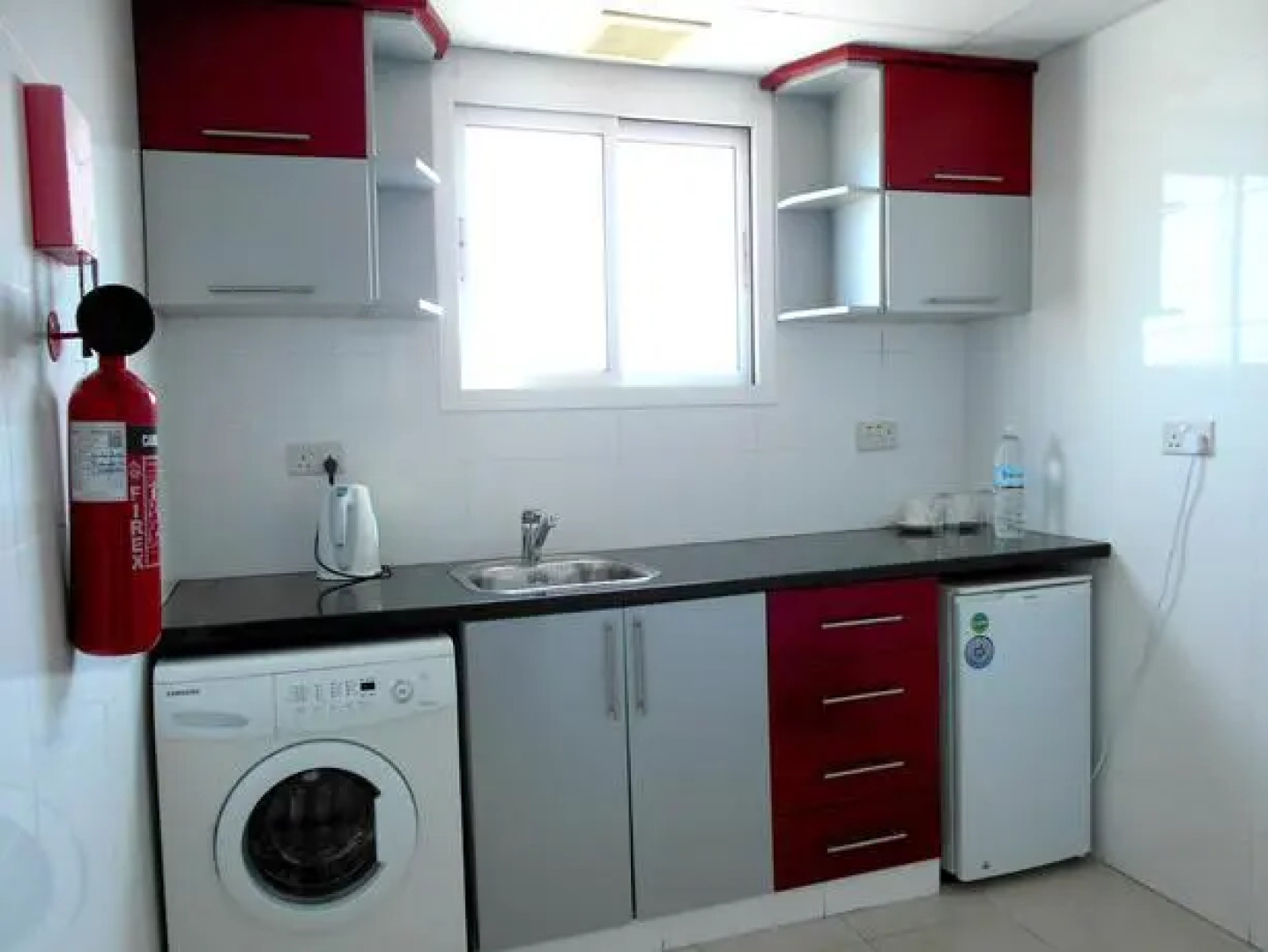 Butterfly Hotel Suites