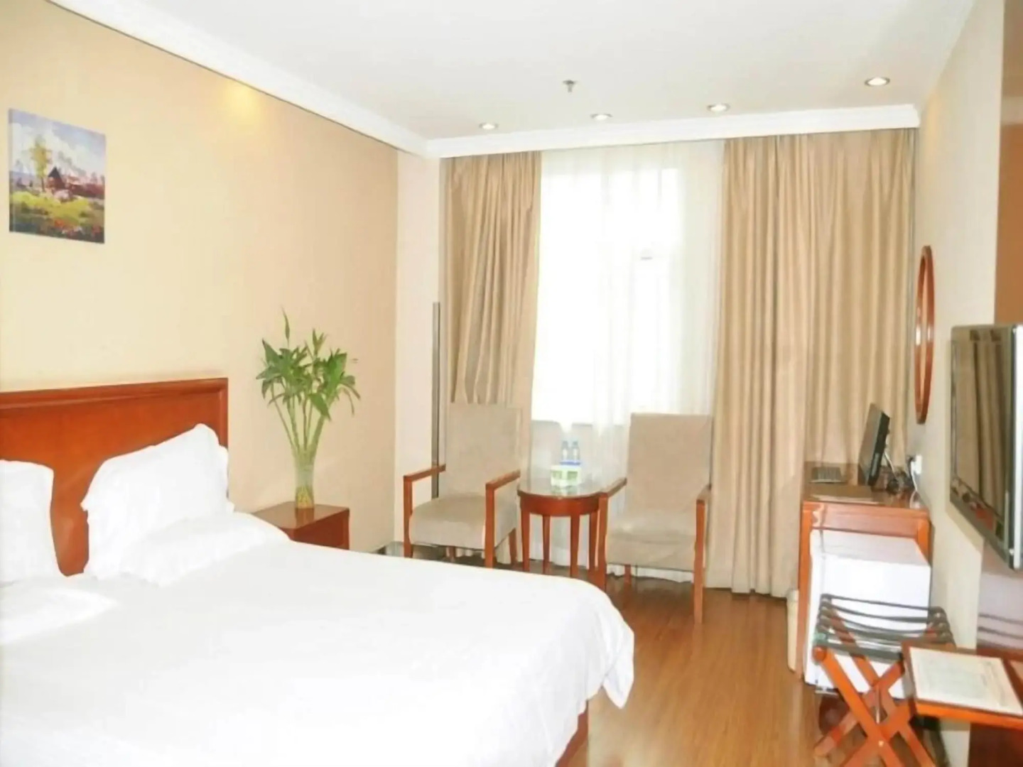 GreenTree Inn Wenshang Baoxiang Temple Express Hotel