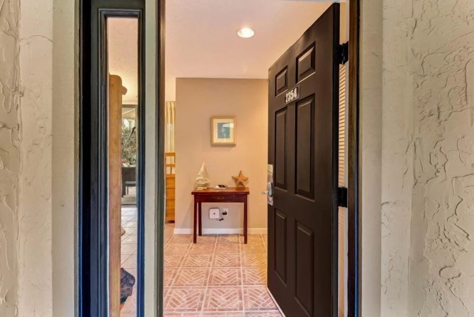 2354/56-courtside Villas