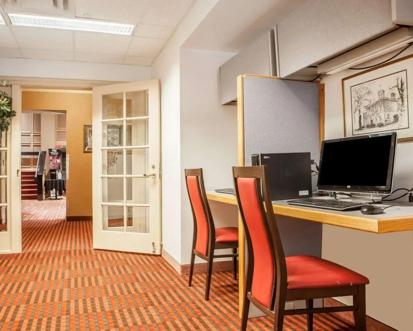 Clarion Hotel Palmer Inn