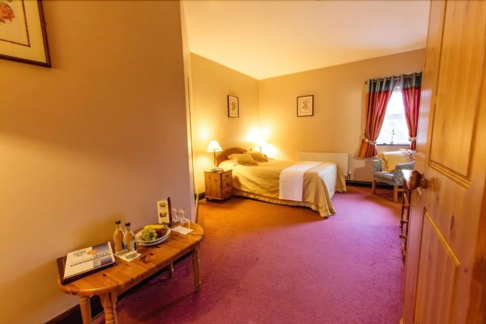 The Yeats County Inn Hotel