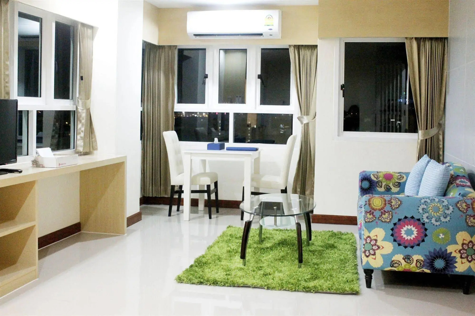 Tara Grand Hotel