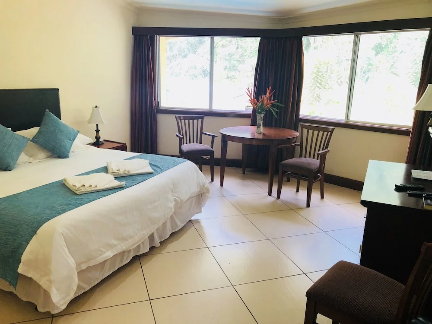 Pacific Gardens Hotel