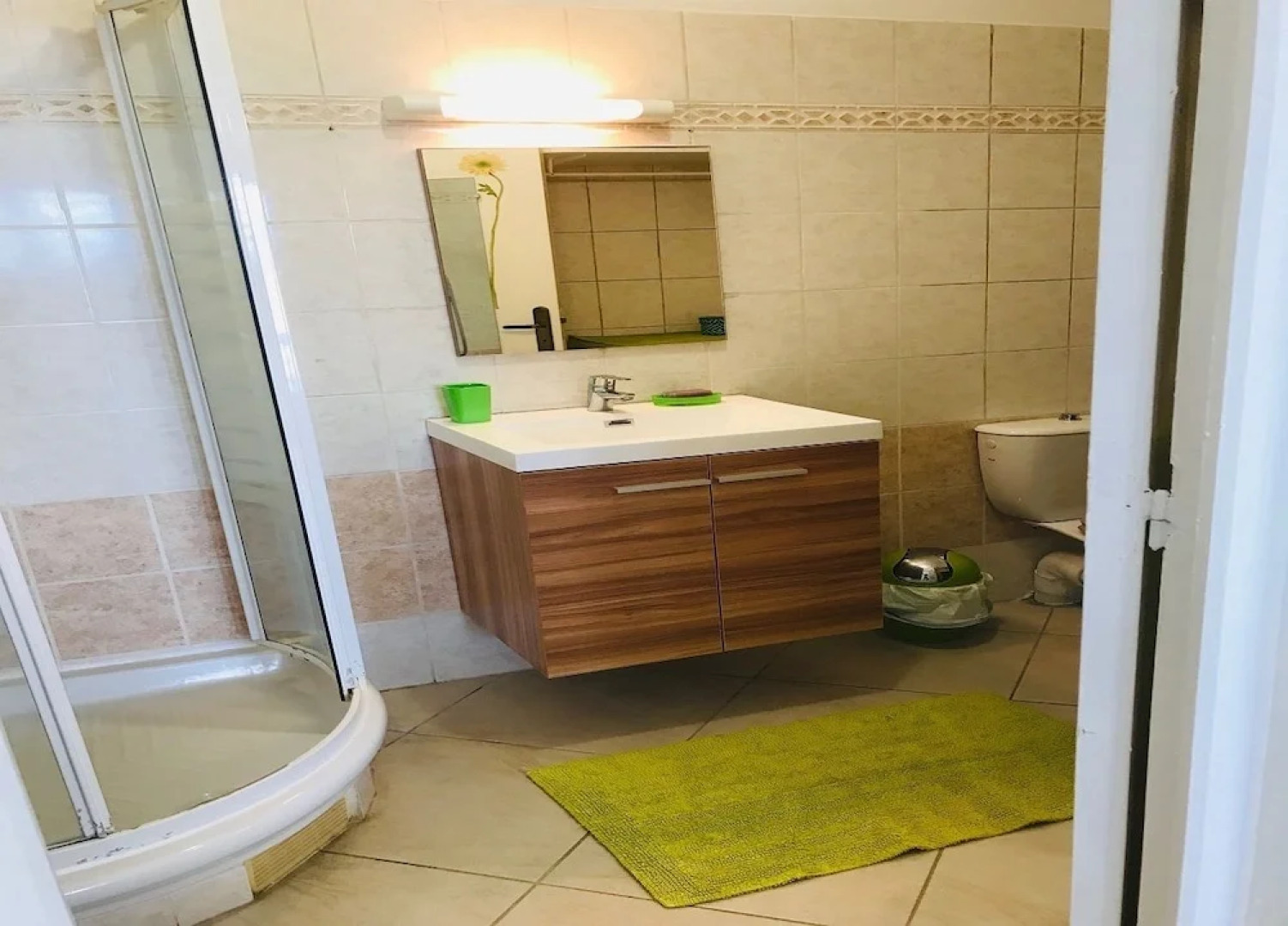 COLIBRI PAYS- Adults Only