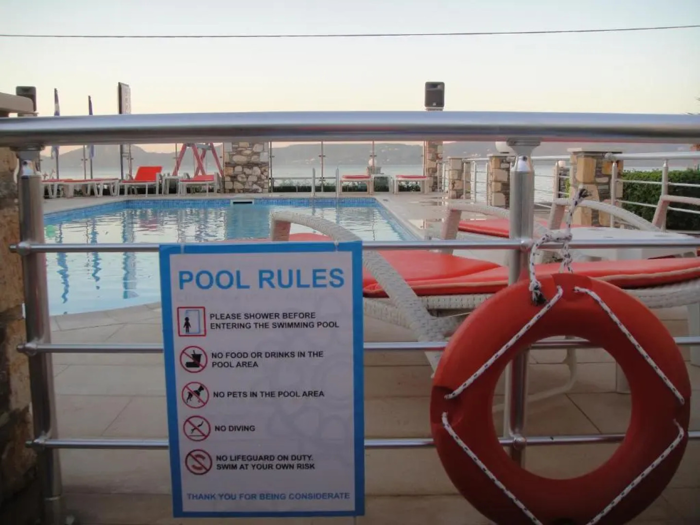 Gera Bay Studios and Apartments