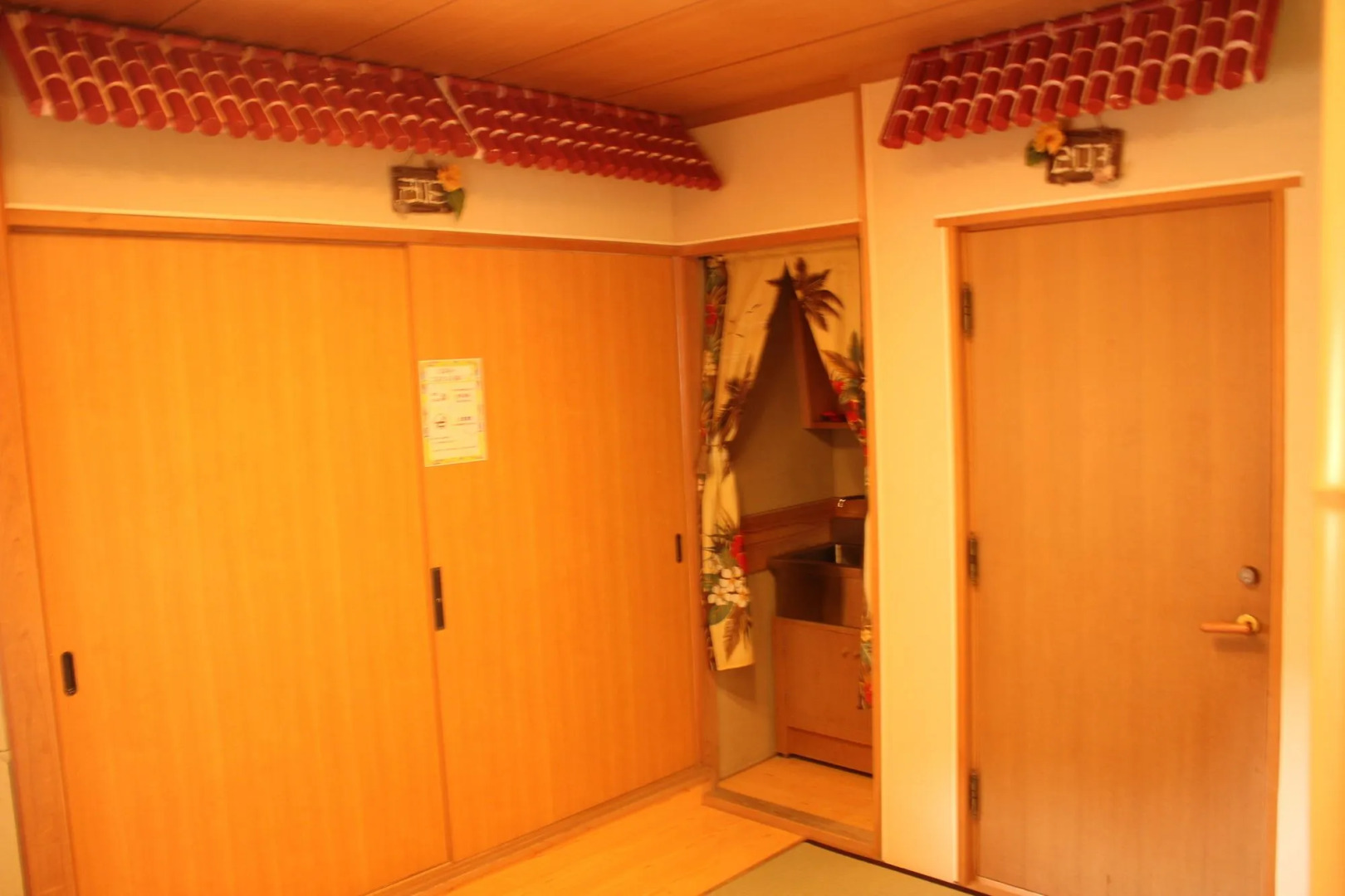 Okinawa Minshuku Kariyushi