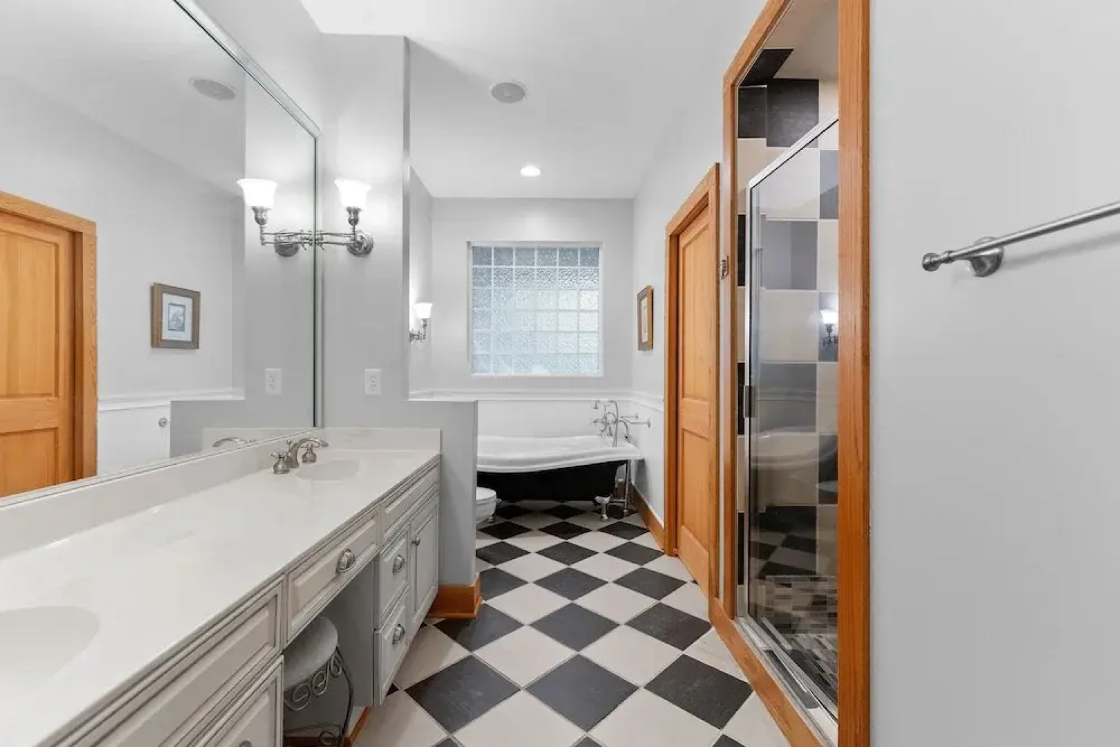 Mi Casa Su Casa by Avantstay Lakefront Escape