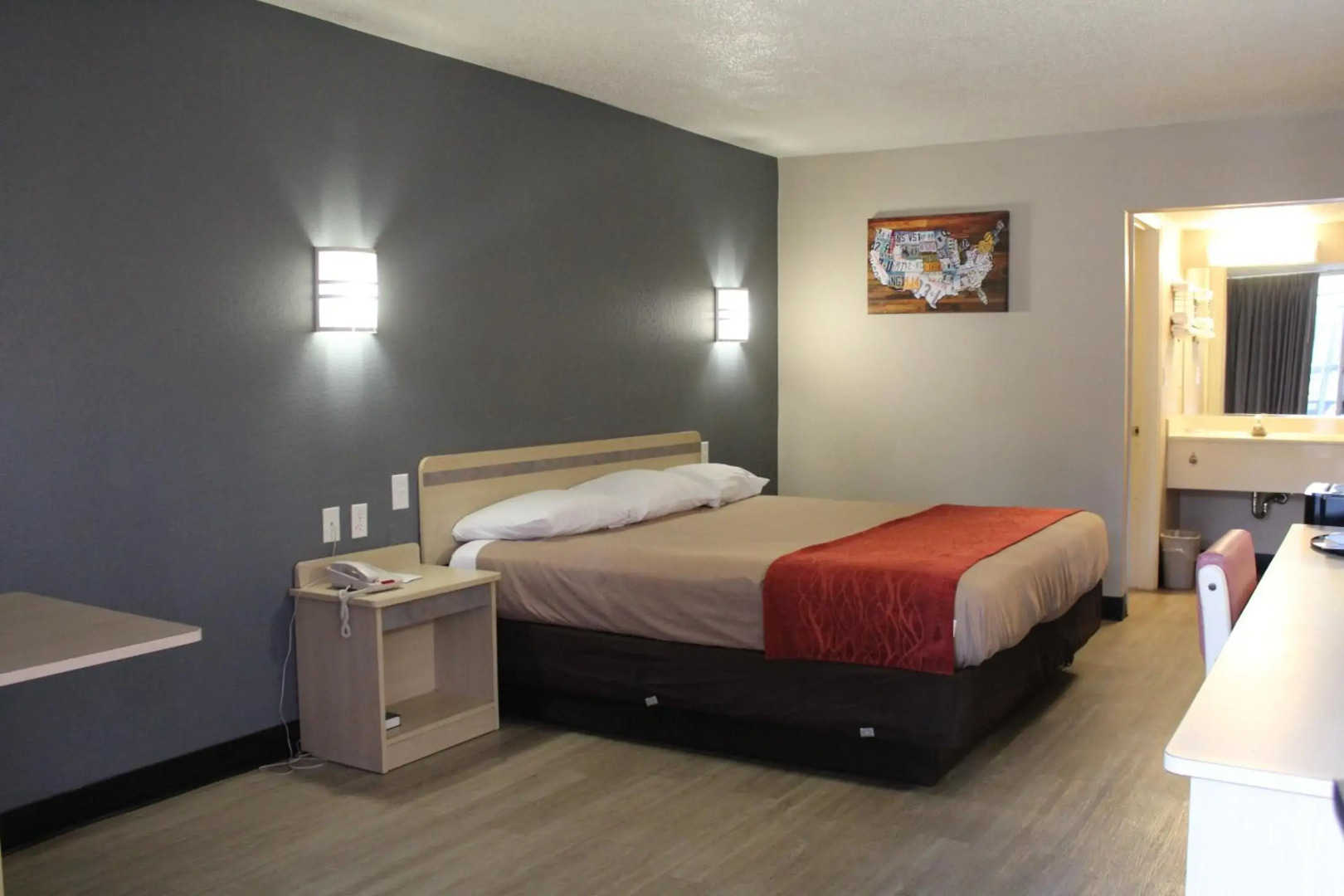 Econo Lodge Paducah West I-24