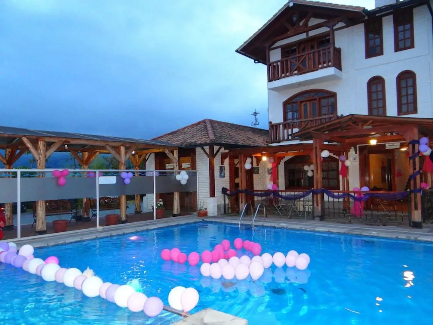 Hosteria El Imperio Real