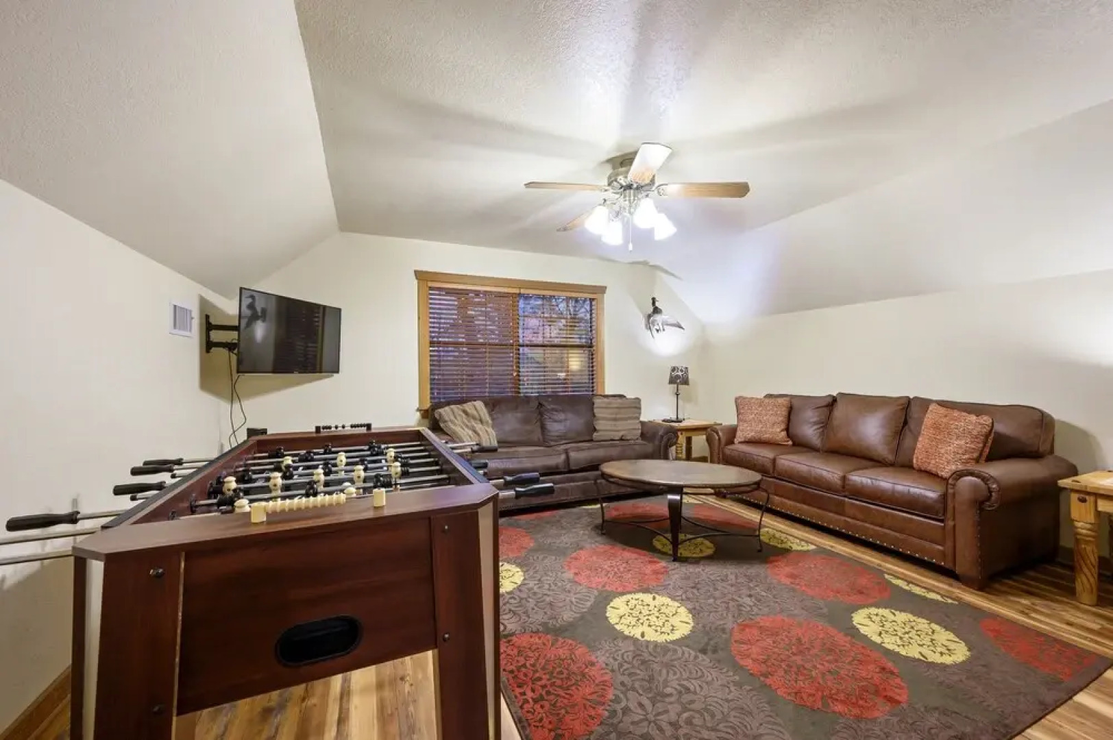 Lacey Dogwood Family Cabin With Free Wifi and Private BBQ by Redawning