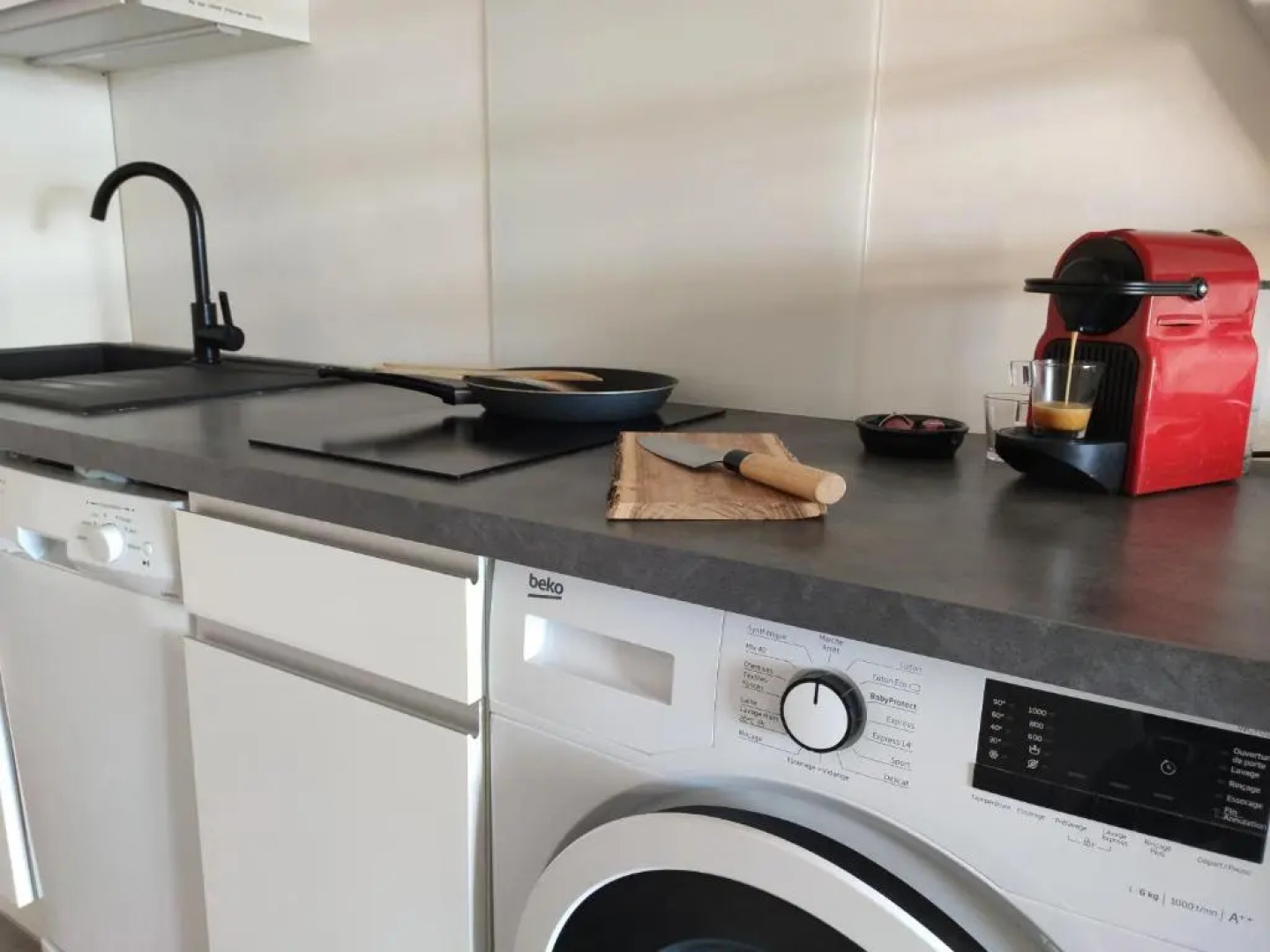 Cap au Soleil pour cet appartement avec piscine