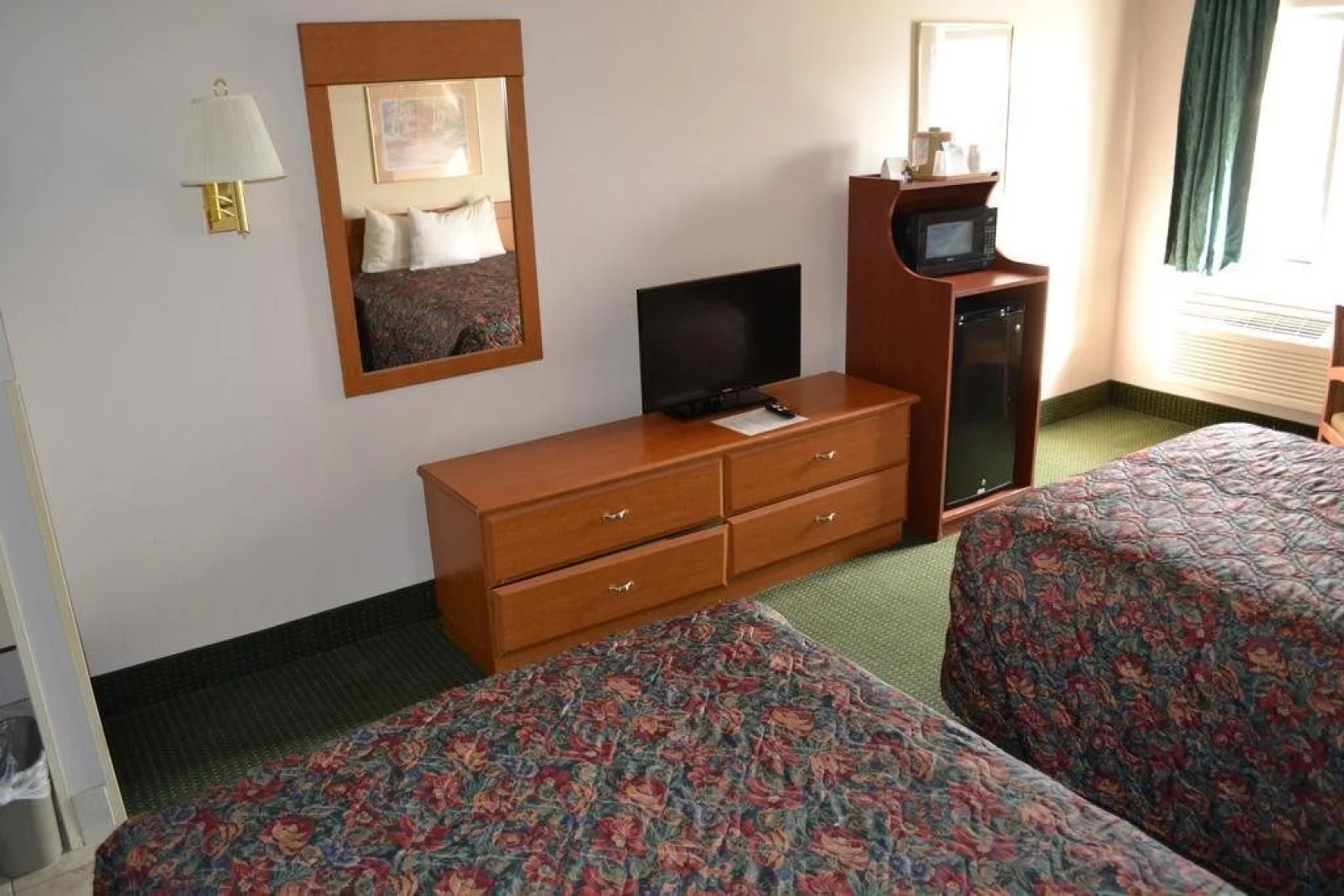 Countryside Inn & Suites