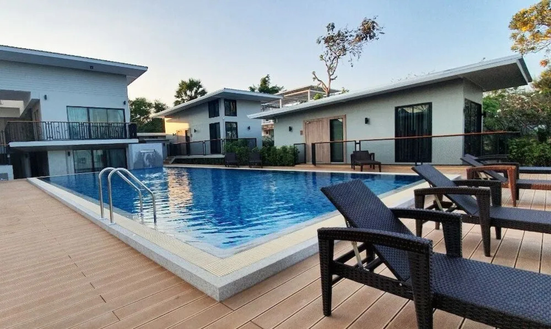 Sea Mountain Villa Resort & Pool Bar