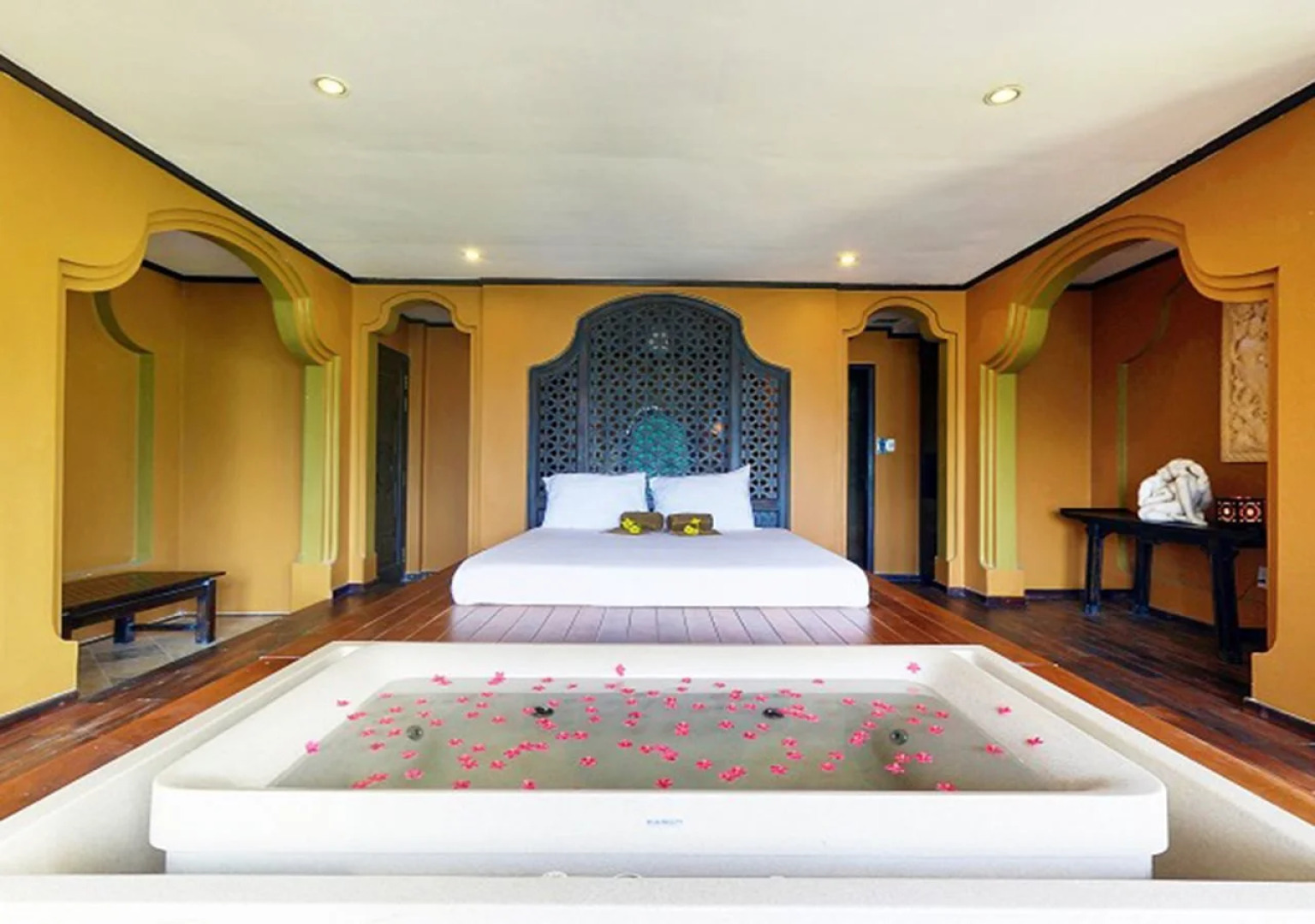 Sun Spa Resort & Villas