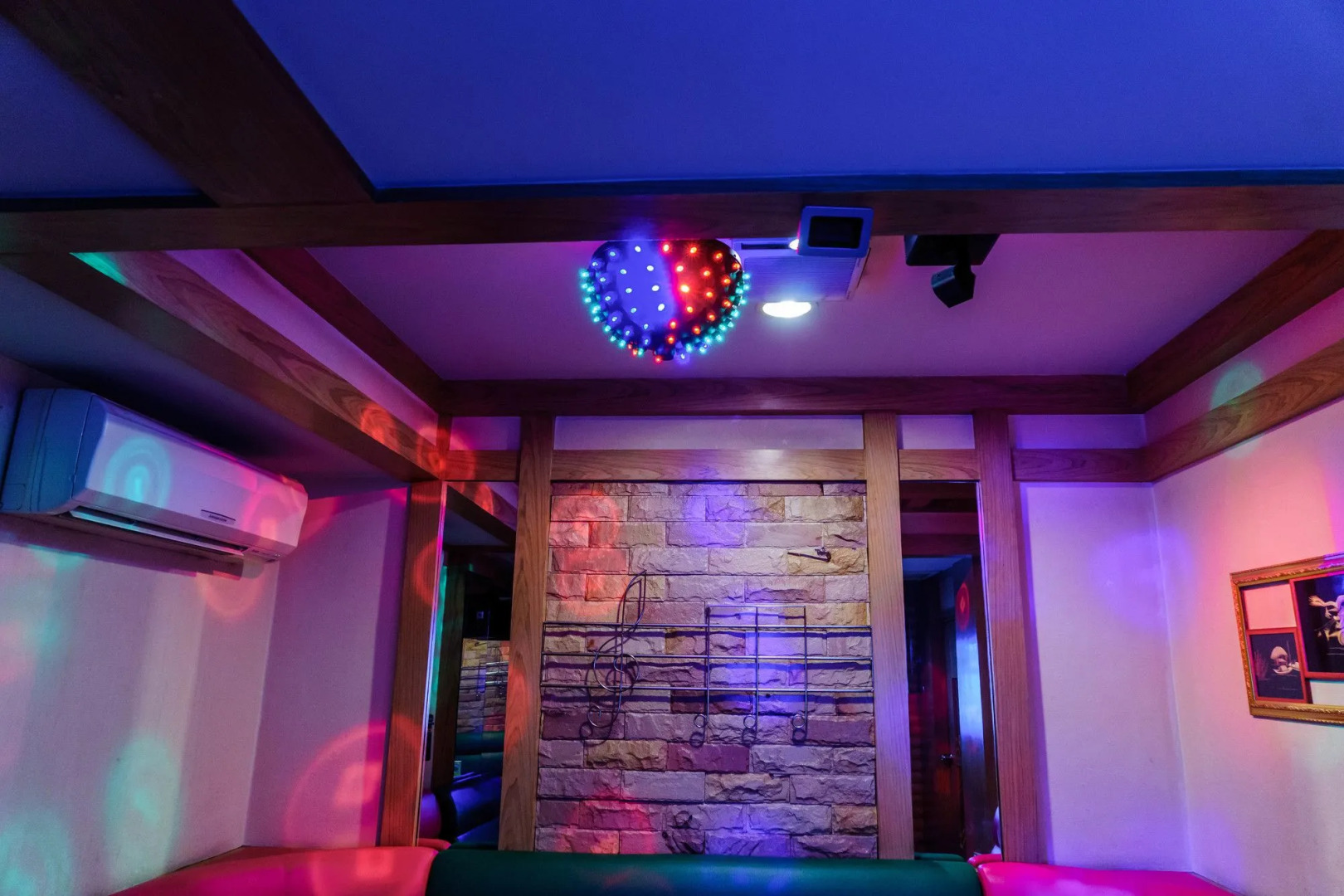 Siri Hotel