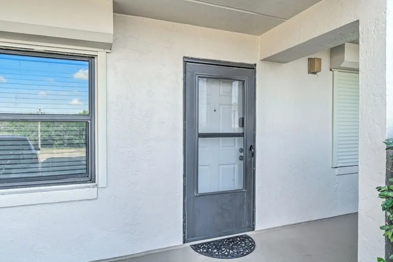 Ormond Beach Condo w/ Ocean Views & Community Pool