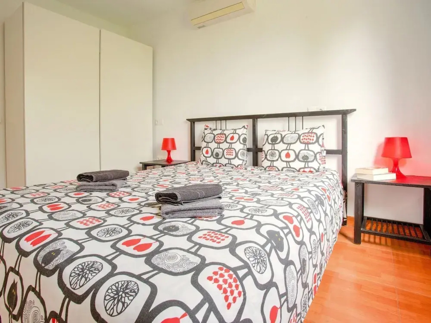 Gorgeous Villa With Private Swimming Pool in Algarrobo-costa