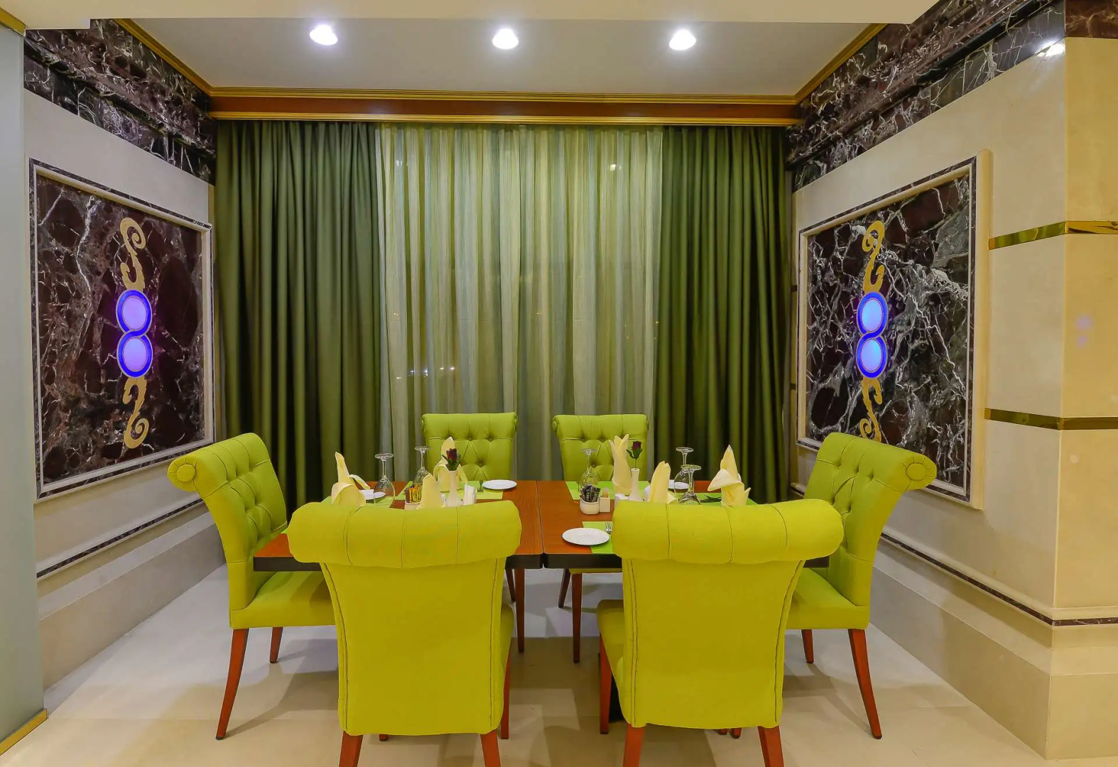 Crown Town Hotel