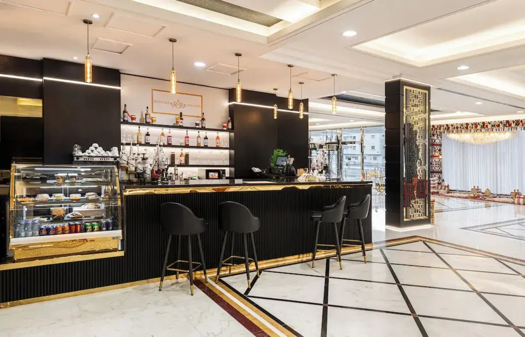 Ross Hotel