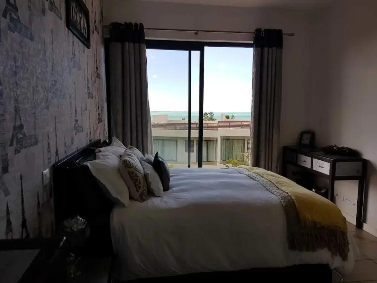 Azuri Apartment Beach and Pool