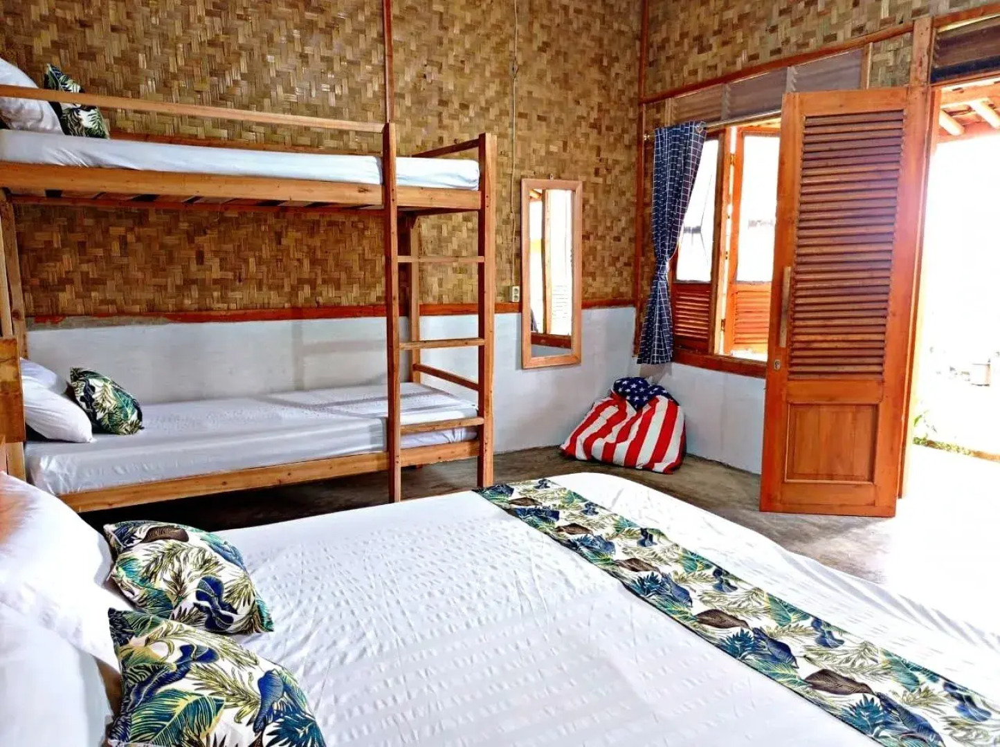 Cianjur Paddies Hostel