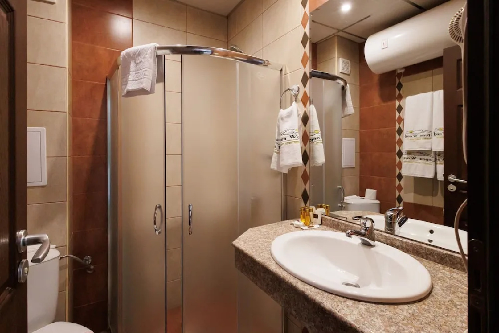 Green Wood Hotel & SPA