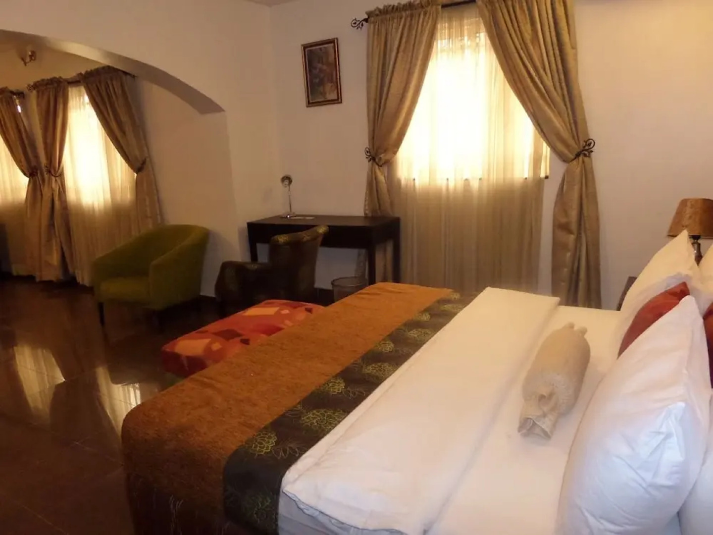 Suru Express Hotel GRA