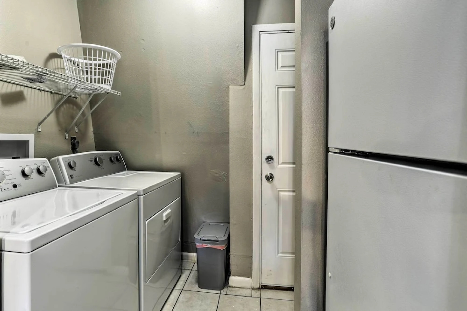 Seminole Townhome: Easy Access to Beaches!