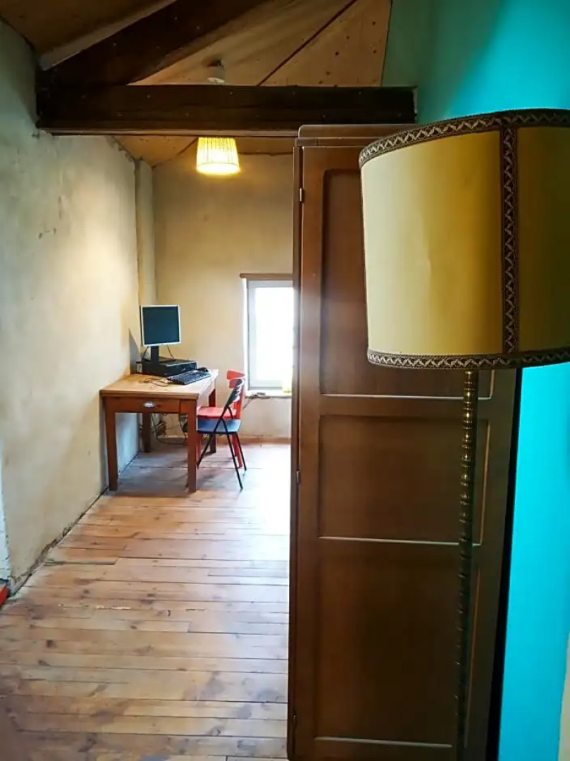 La Maison Rouge - Backpacker Hostel