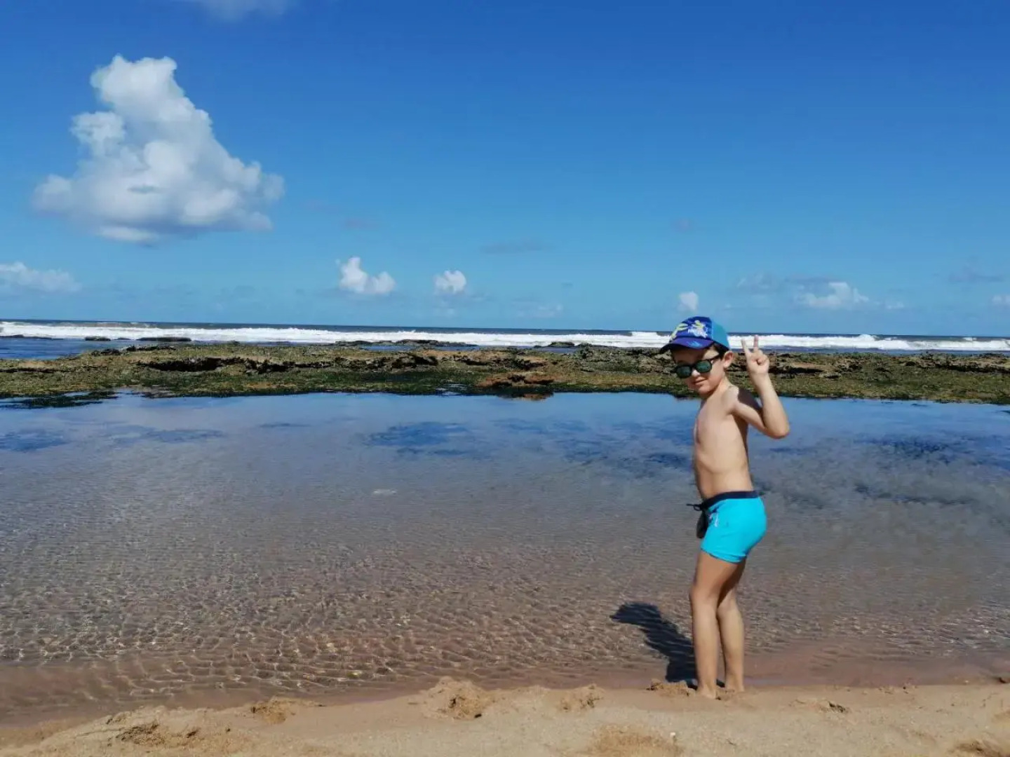 Triplex pé na areia com 3 suítes próximo Salvador