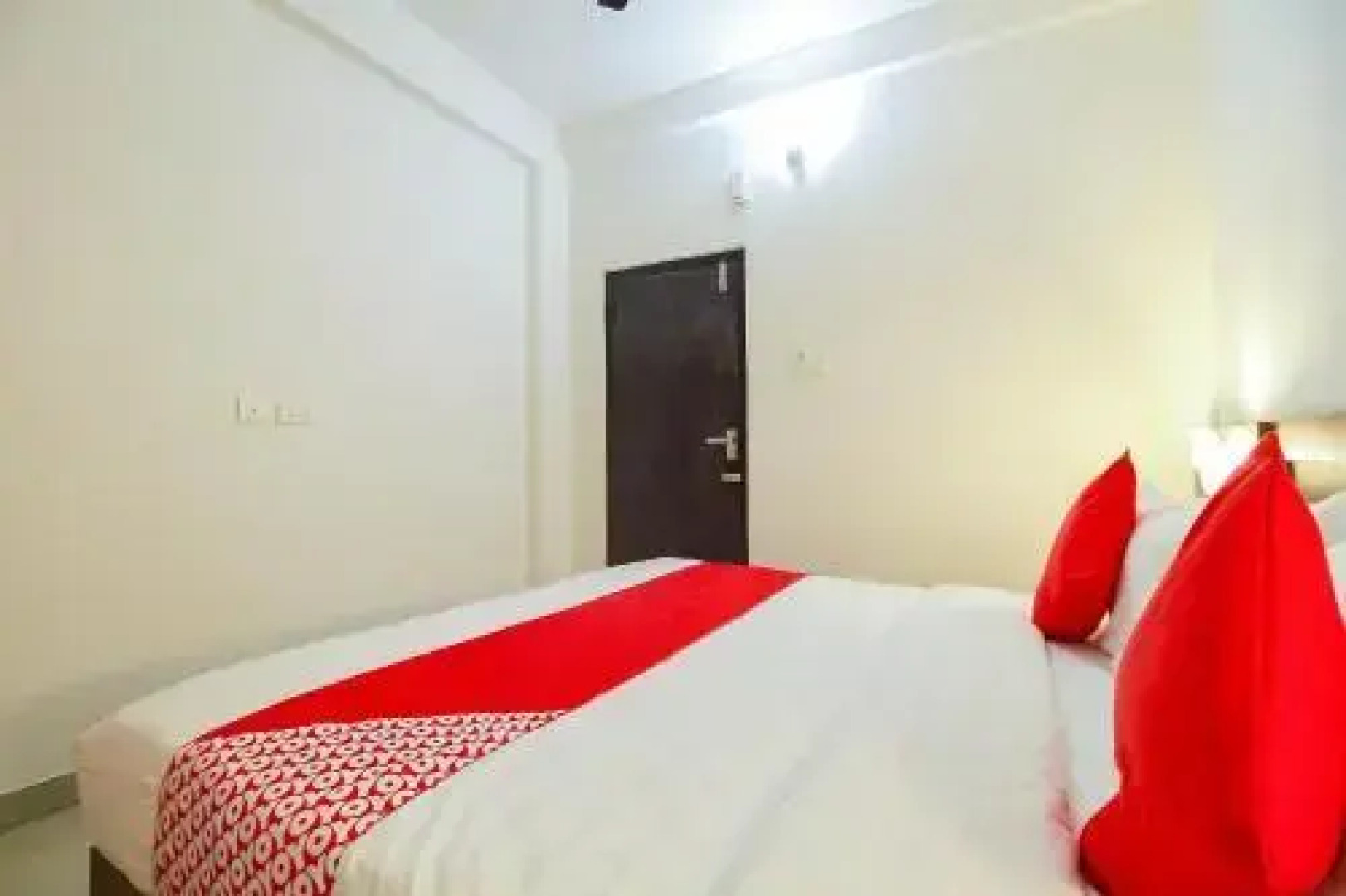 OYO 24817 Wayanad Royal Grand