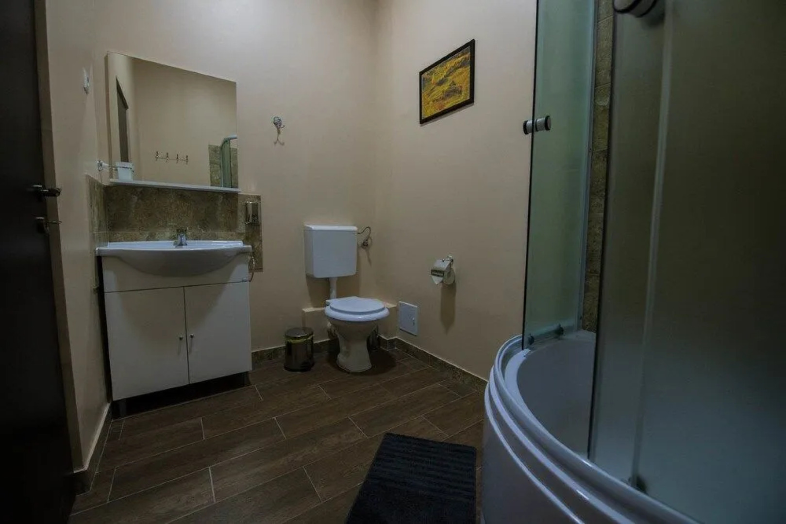 Corner Center Rental