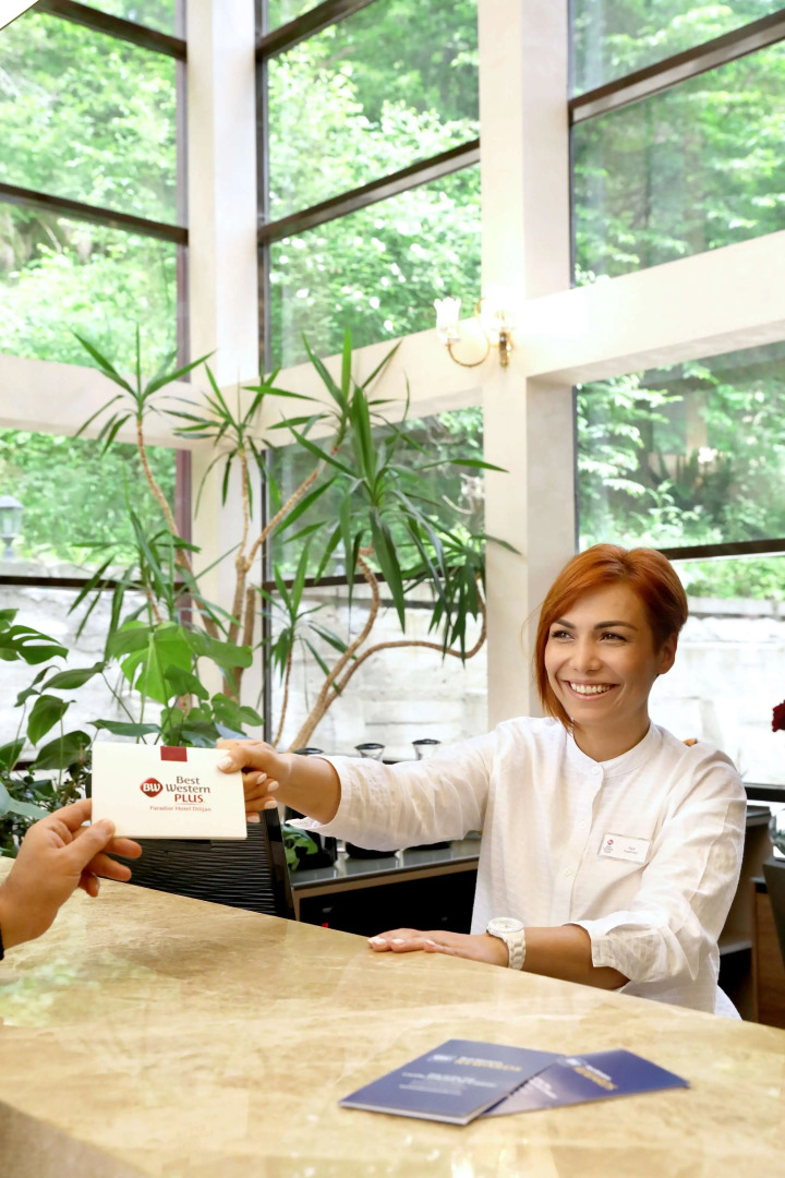 Отель Best Western Plus Paradise Hotel Дилижан