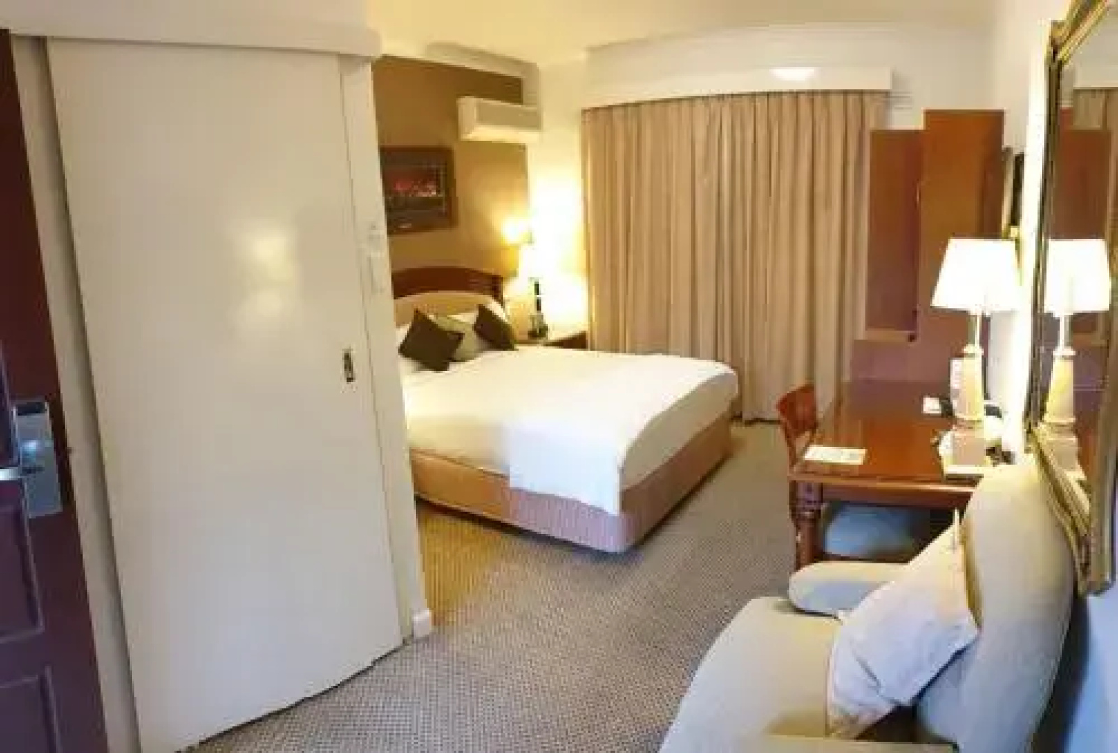 Quality Inn Country Plaza Queanbeyan