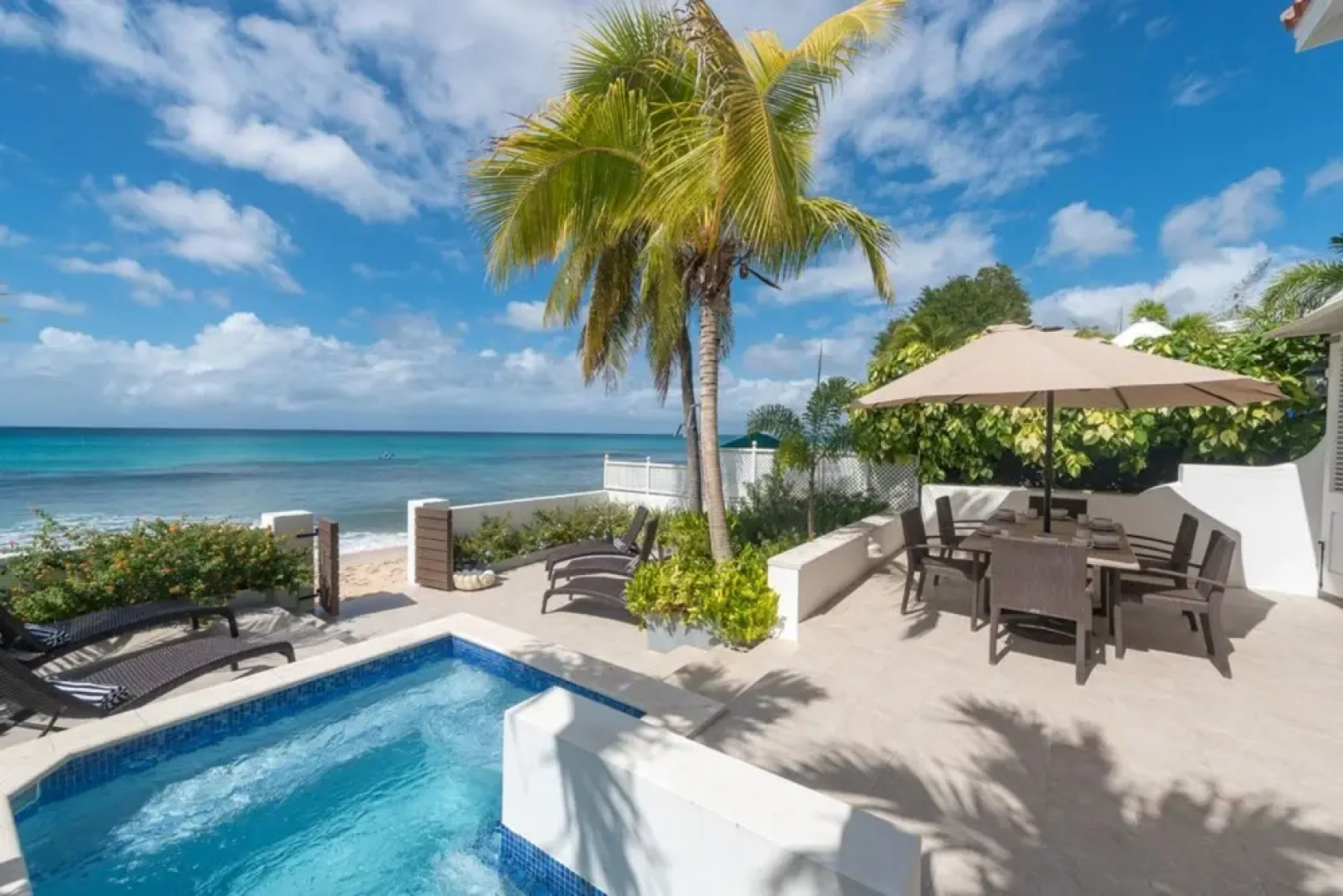 Exceptional Beachfront Living - Milord Sunsets 3 Bedroom Home by Blue Sky Luxury