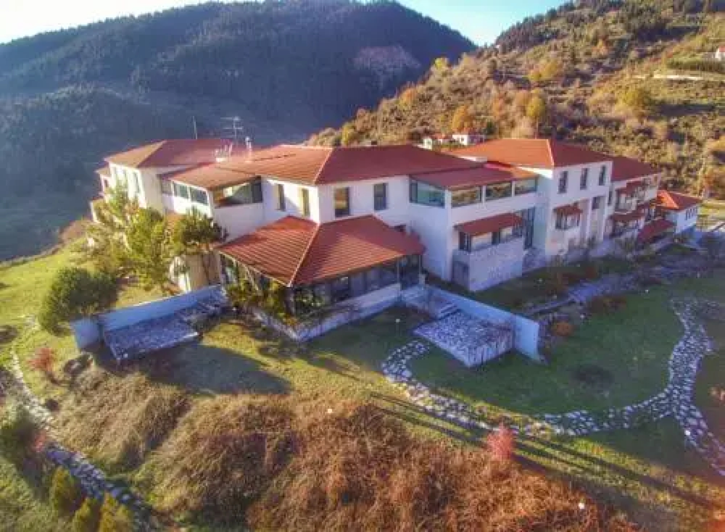 Avaris Hotel
