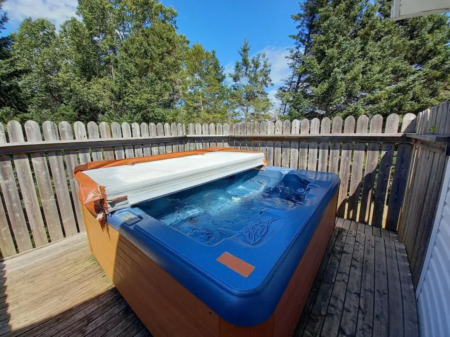 Anne's Windy Poplars Cottage Resort