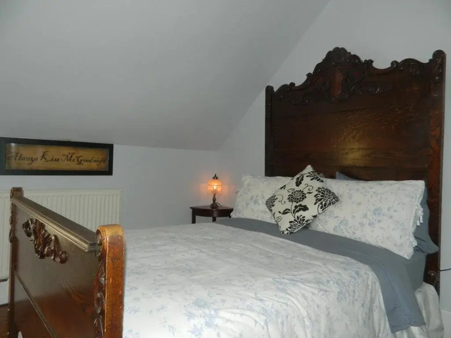 1854, The Maplegrove Inn