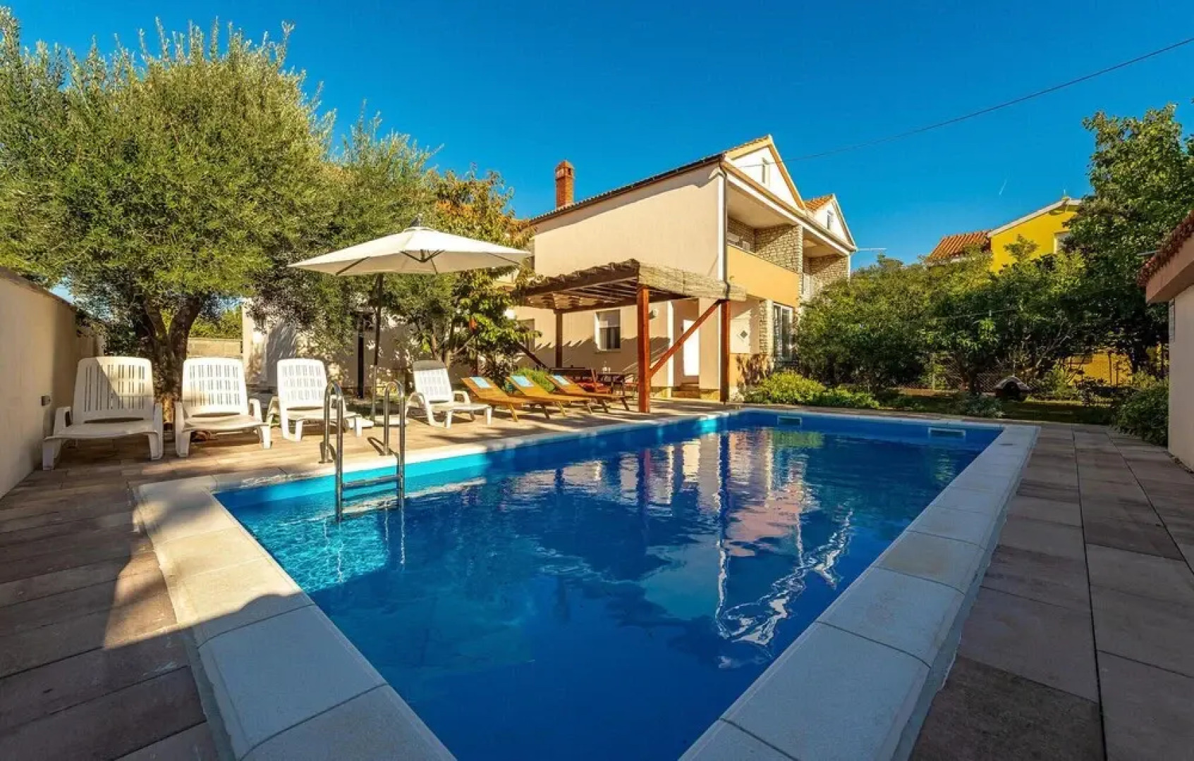 Beautiful Home in Vrsi With 4 Bedrooms, Wifi and Outdoor Swimming Pool