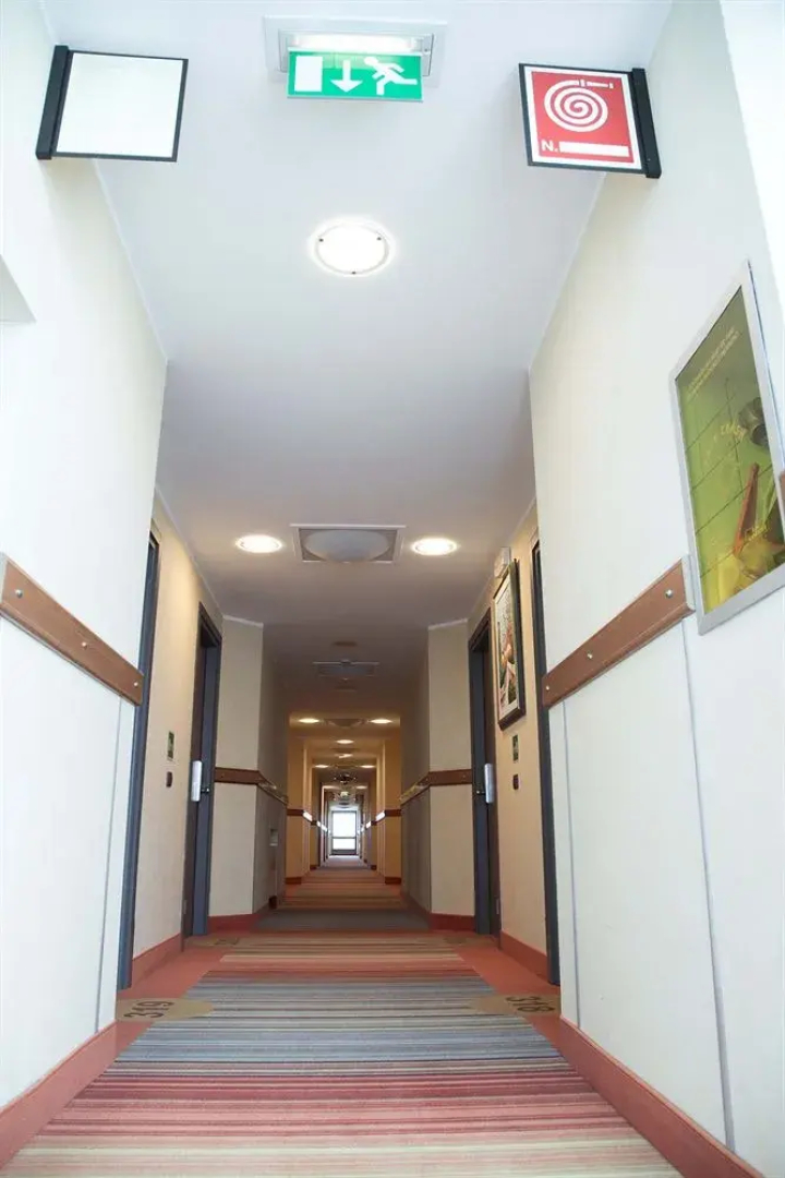 Point Hotel