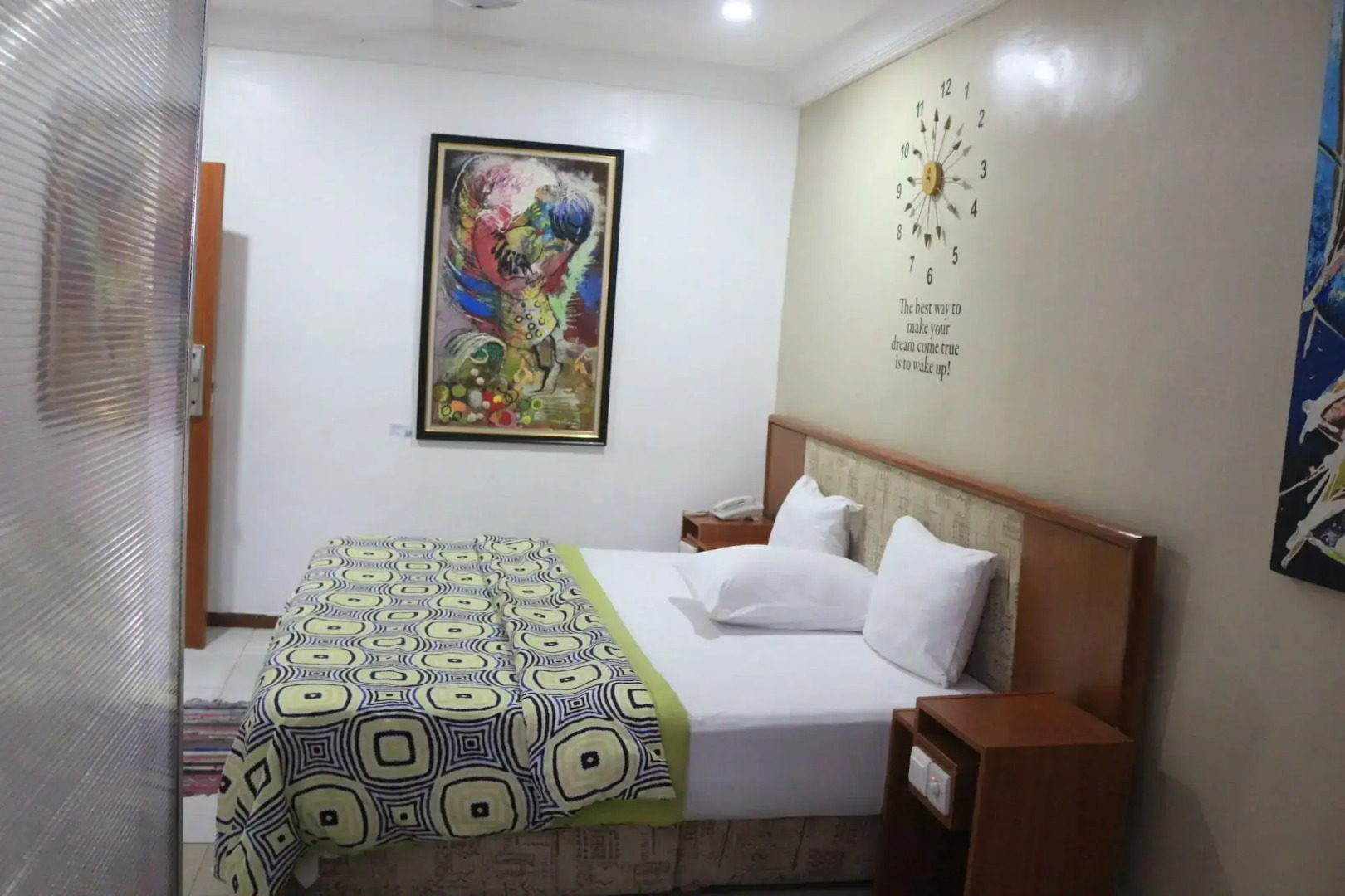 NatureMark Gallery and Guest House