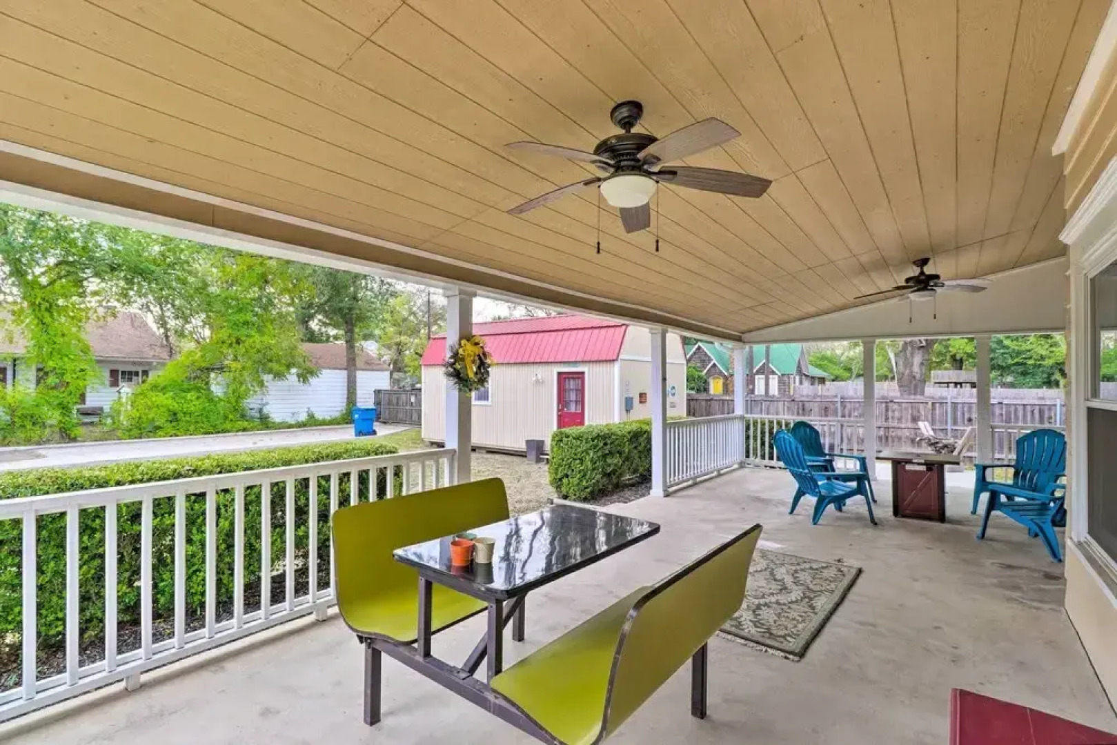 1920s Corsicana Home - Spacious Group Getaway!