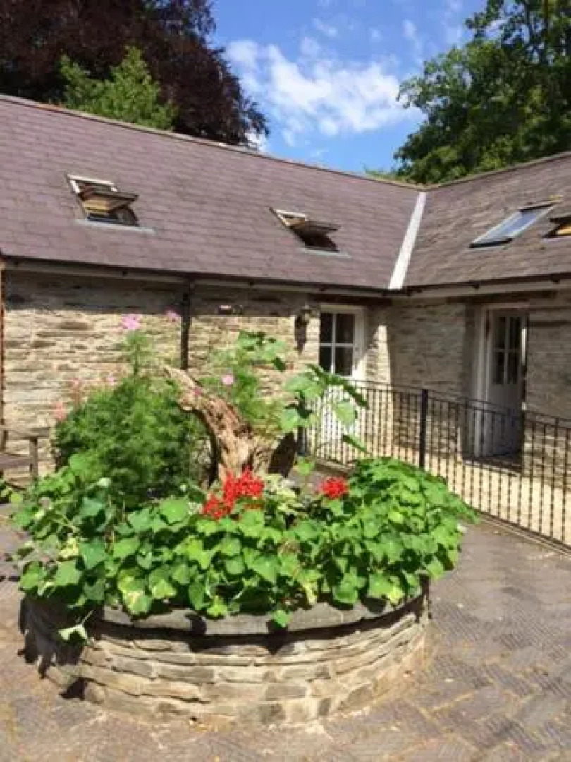 Rhosygilwen Courtyard