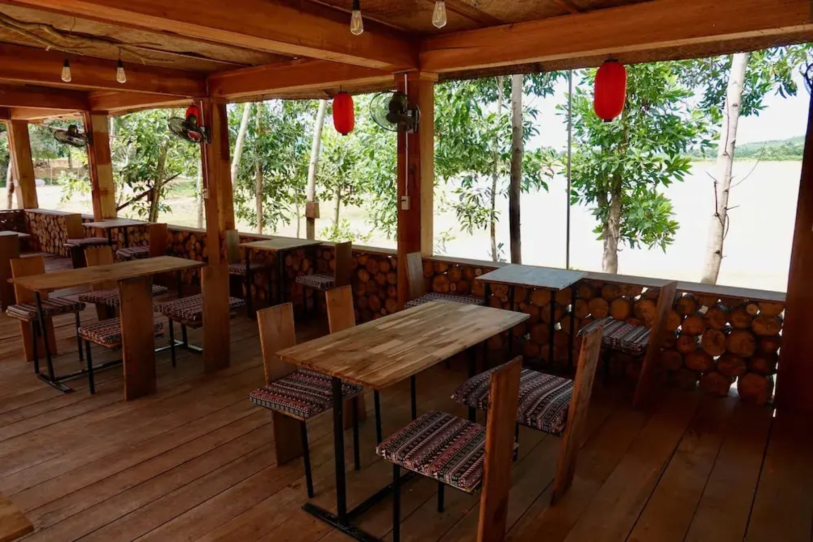 Nguyen Shack Phong Nha Eco Resort
