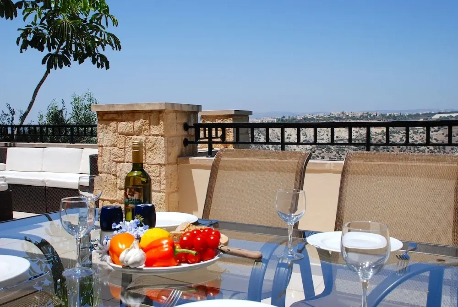 Charming 3 bedroom villa 'EZ02' with beautiful views, communal pool and resort facilities, Zephyros Village on Aphrodite Hills Resort