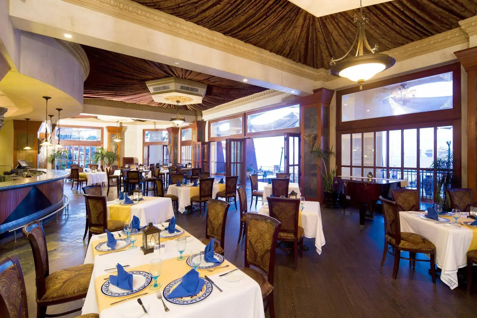 Villa del Arco Residences