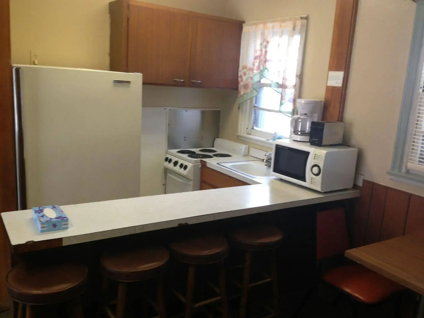 Jamestown Motel