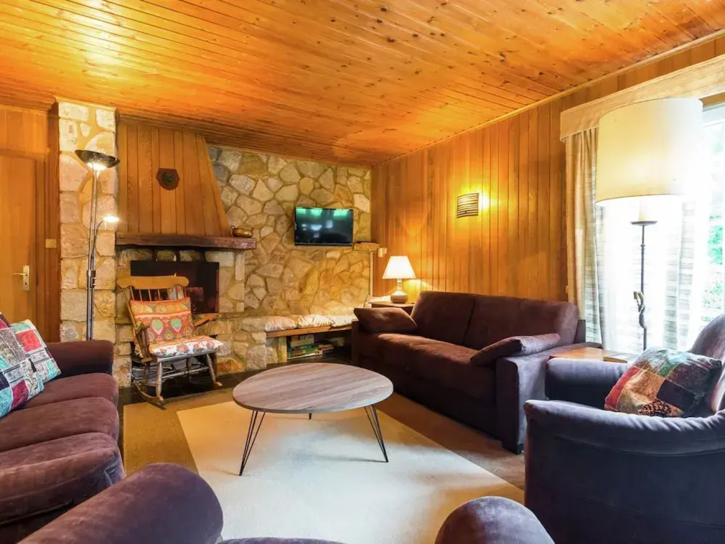 Detached Chalet With Views of the Lake of Butgenbach in the Middle of Nature