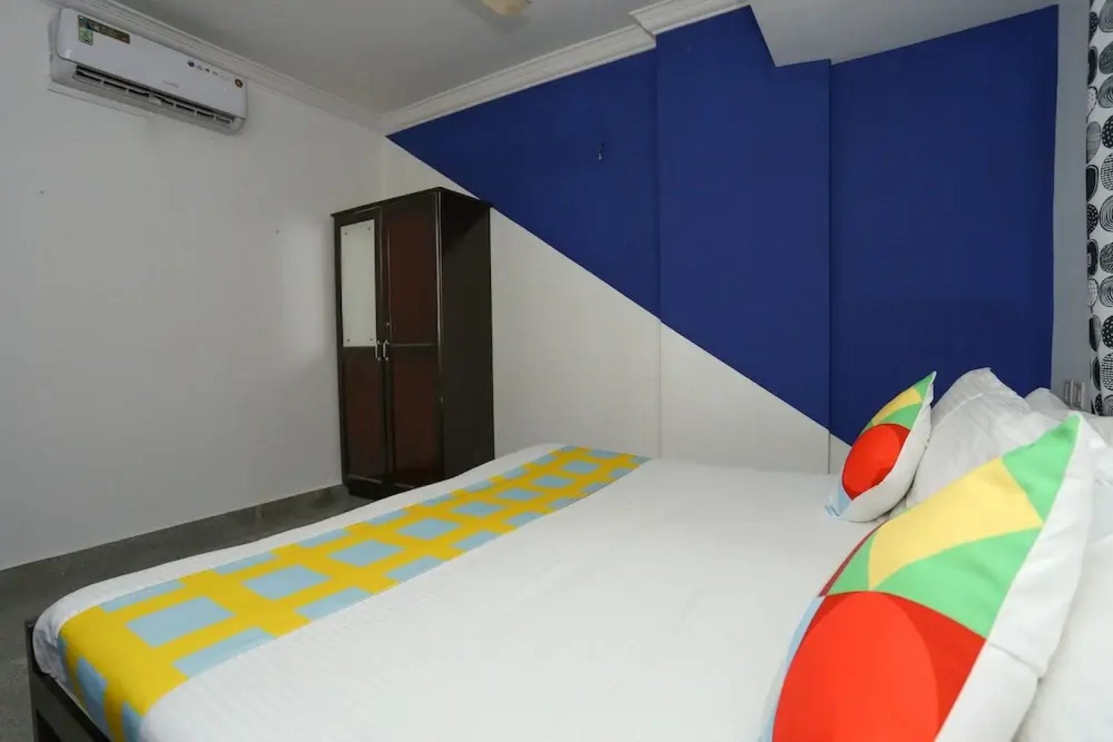 OYO 23654 Home Cozy 2BHK Aluva Metro Station
