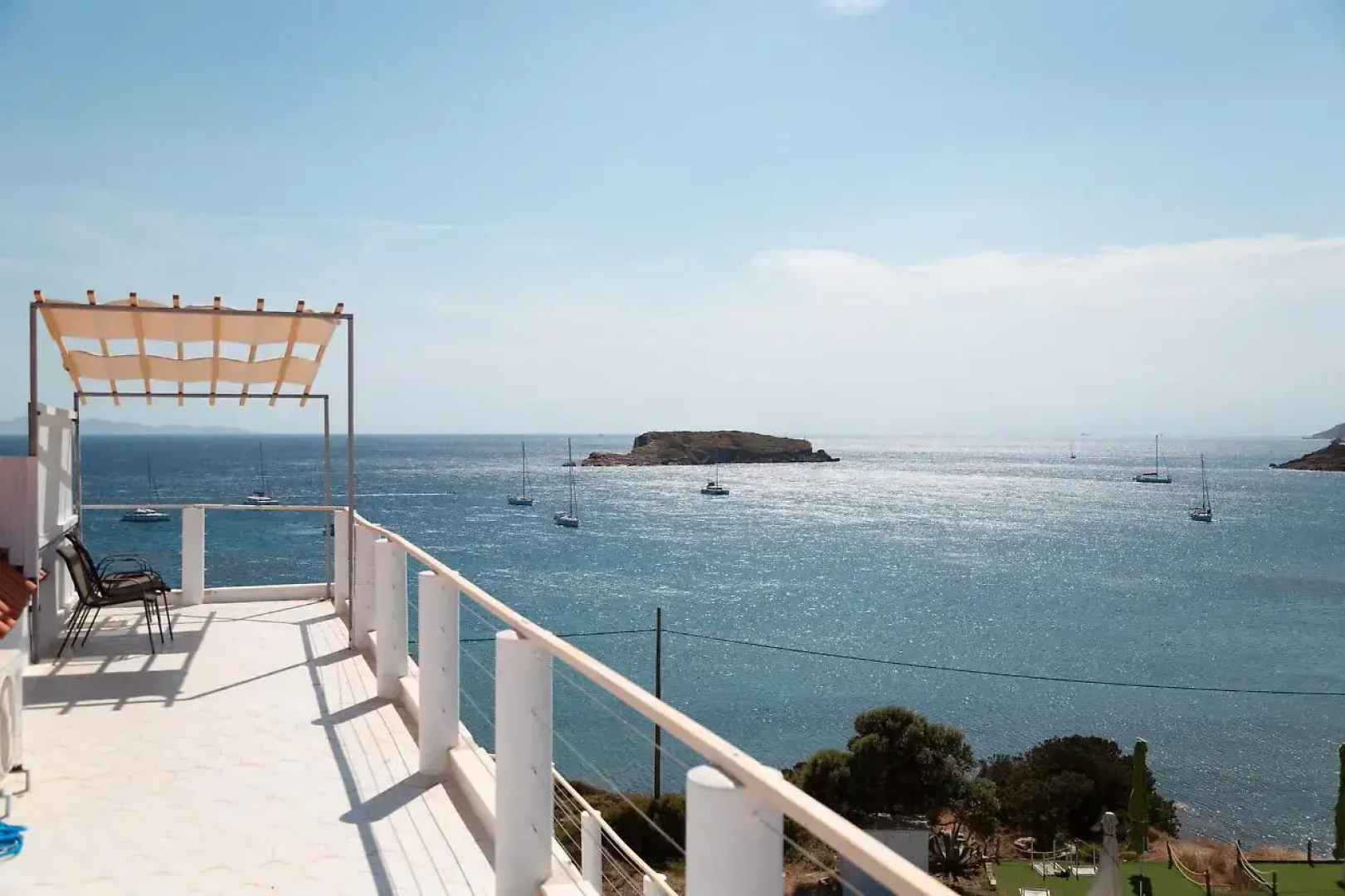 Poseidon Apartments & Villas By The Sea